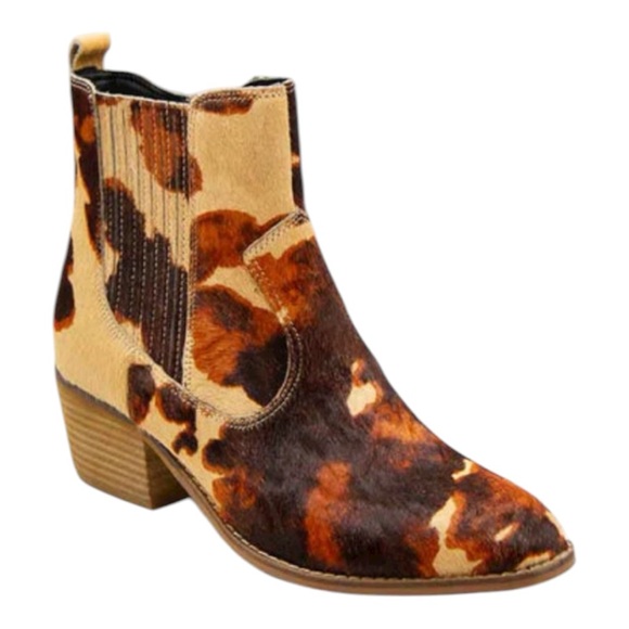 Boutique Corkys Shoes - Corky's Charming Cow Print Boots SZ 10